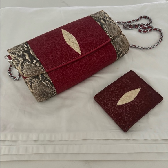 Handmade genuine galuchat (stingray leather) and python skin red handbag - Picture 2 of 10